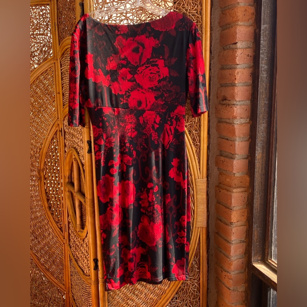 Connected Apparel Red and Black Floral Midi Dress - Picture 6 of 7